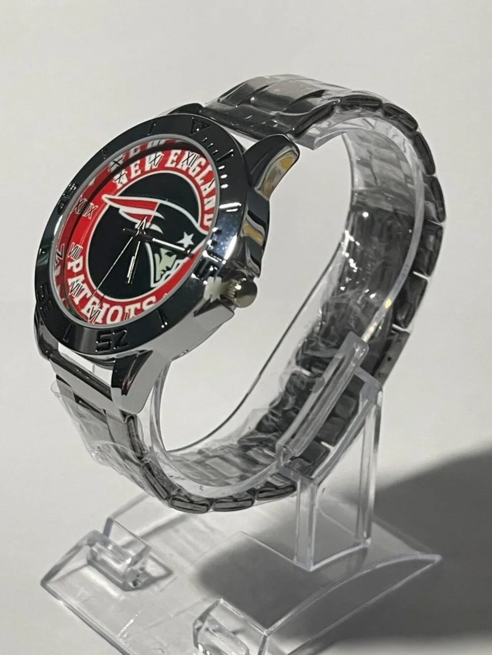 New England Patriots NFL Team Logo Men's Stainless-Steel Silver Watch NEW